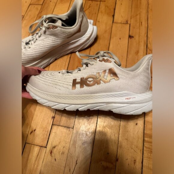 HOKA Women's Mach 5 - White / Copper - Picture 2 of 4